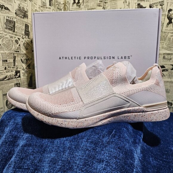 NEW APL Pink Salmon Techloom Bliss Running Shoes Men 9.5 Sea Salt - Picture 3 of 6